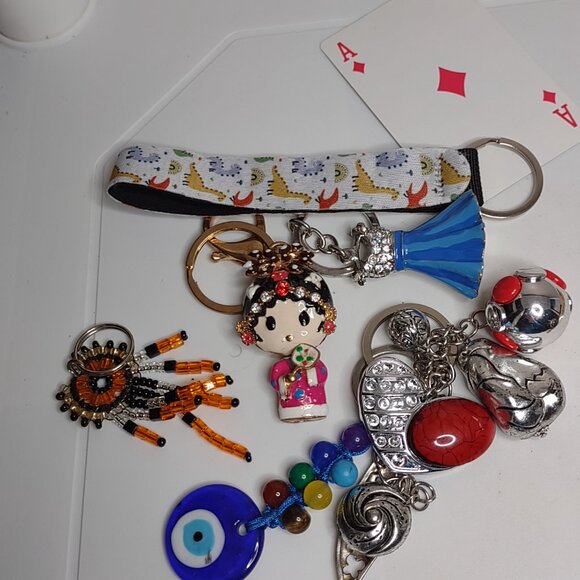Lot Of 6 Colorful Keychains - Picture 2 of 3